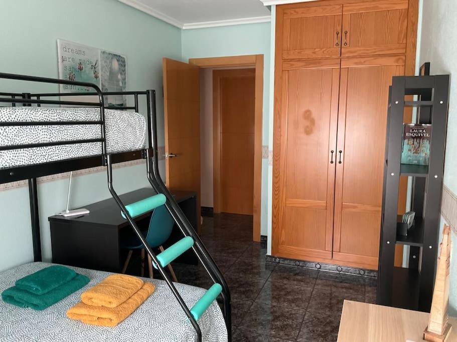 BRISA DE PONIENTE, con cochera y a. acondicionado Águilas Exterior foto